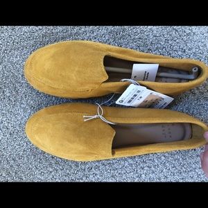 Brand new shade shoes